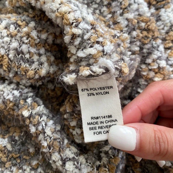 Vici Fuzzy Popcorn Sweater Cardigan - Picture 5 of 6